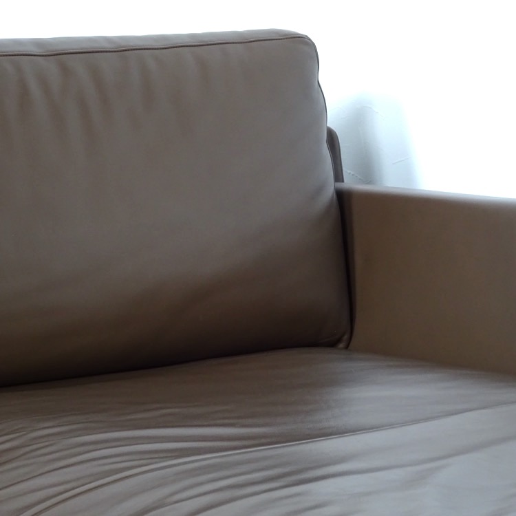 Cassina カッシーナ 236 MISTER SOFA 236 ミスターシステムソファ  茶系FY本革 名古屋市のお客様から買取依頼がありました。